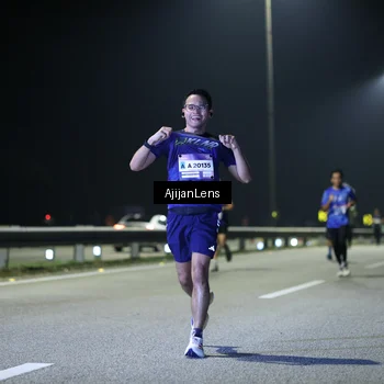 Runner Photo 7326858