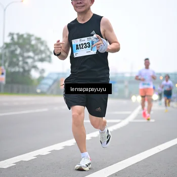 Runner Photo 7326860