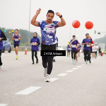 Runner Photo 7326867