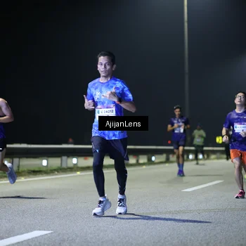 Runner Photo 7326890