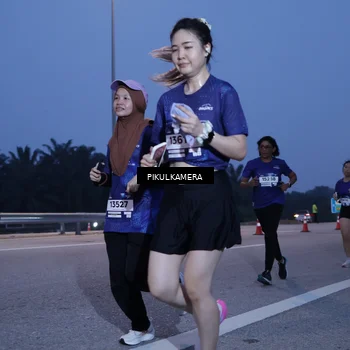 Runner Photo 7326898