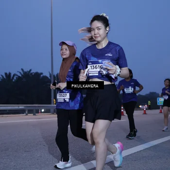 Runner Photo 7326899