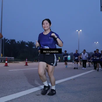 Runner Photo 7326911
