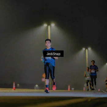 Runner Photo 7326946