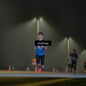 Runner Photo 7326947