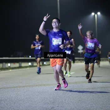 Runner Photo 7326975