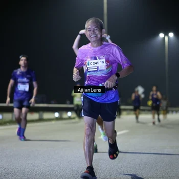 Runner Photo 7326992