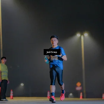 Runner Photo 7327011