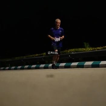 Runner Photo 7327033