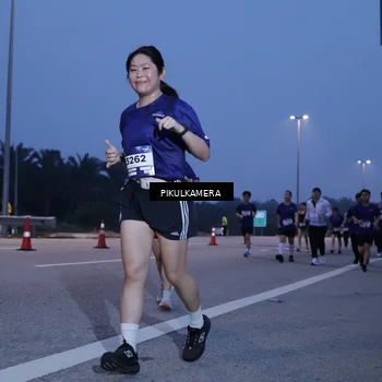 Runner Photo 7327049