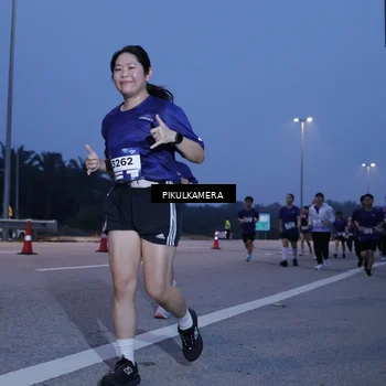 Runner Photo 7327060