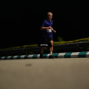 Runner Photo 7327125