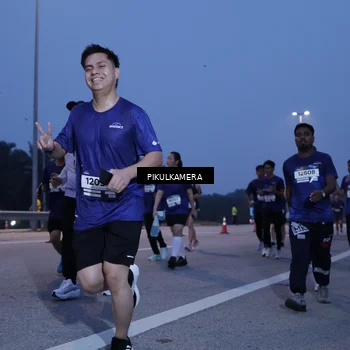 Runner Photo 7327191