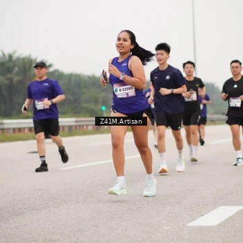 Runner Photo 7327210
