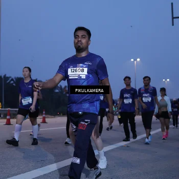 Runner Photo 7327247