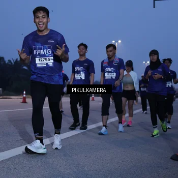 Runner Photo 7327303