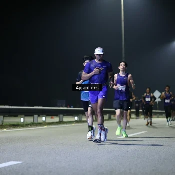 Runner Photo 7327410