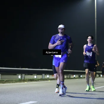 Runner Photo 7327444