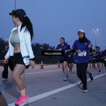 Runner Photo 7327650