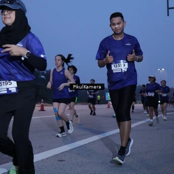 Runner Photo 7327717