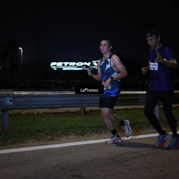 Runner Photo 7327750