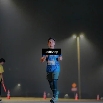 Runner Photo 7327800