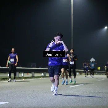 Runner Photo 7327835
