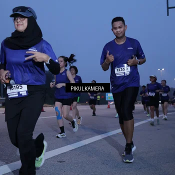 Runner Photo 7327894