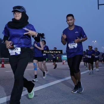 Runner Photo 7327904