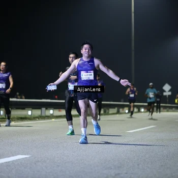 Runner Photo 7327909