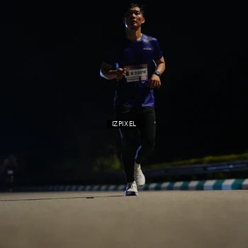 Runner Photo 7327975