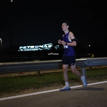 Runner Photo 7327977