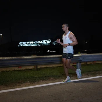 Runner Photo 7328024