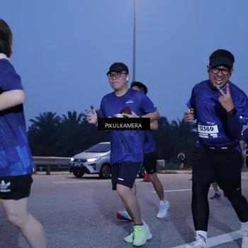 Runner Photo 7328035
