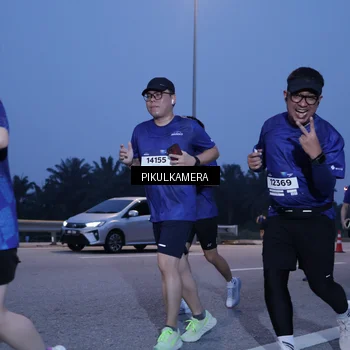 Runner Photo 7328050