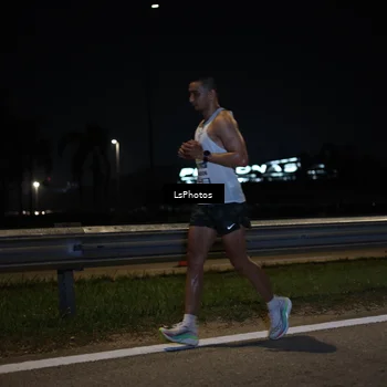 Runner Photo 7328073