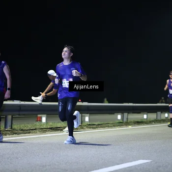 Runner Photo 7328100