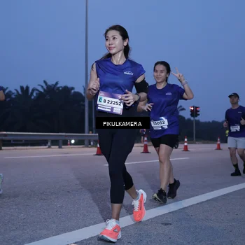 Runner Photo 7328206