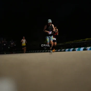 Runner Photo 7328210