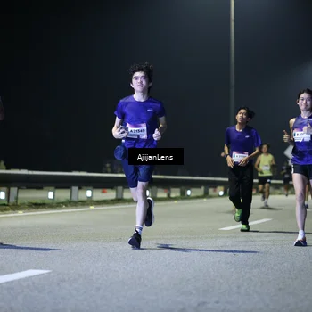 Runner Photo 7328295