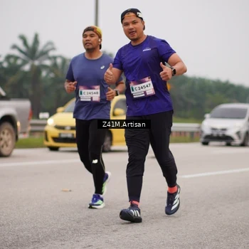 Runner Photo 7328691