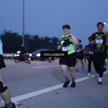Runner Photo 7328918