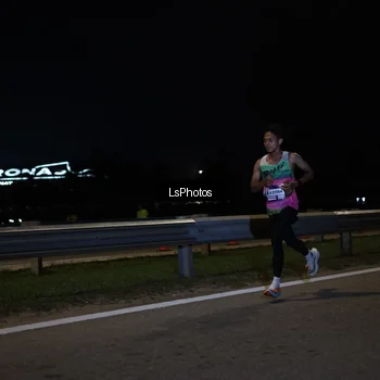 Runner Photo 7329040