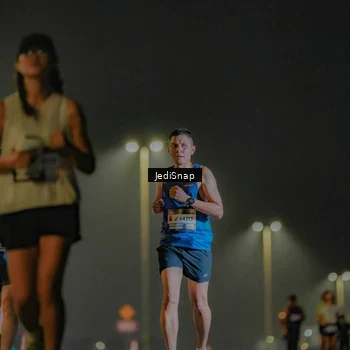 Runner Photo 7329100