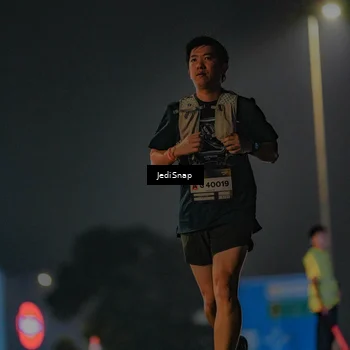 Runner Photo 7329101