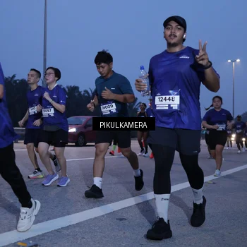 Runner Photo 7329106