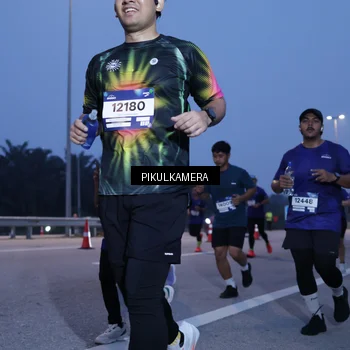 Runner Photo 7329120