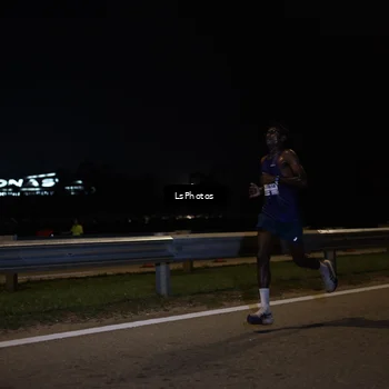Runner Photo 7329181