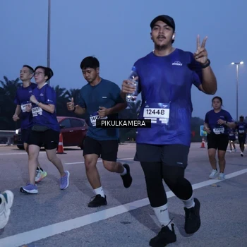 Runner Photo 7329210