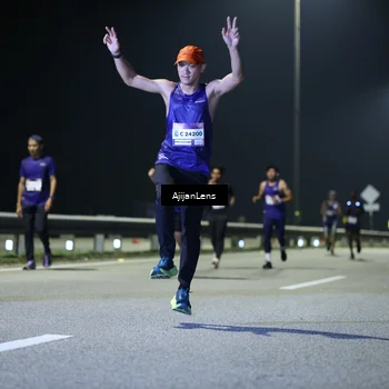 Runner Photo 7329293